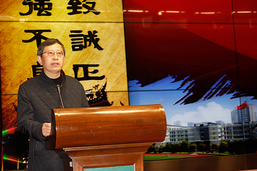 校长讲话.JPG