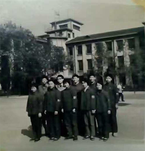 朱跃龙.jpg 朱跃龙.jpg