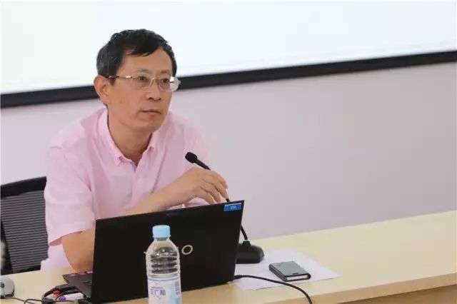 我校2.jpg