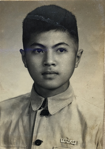 郑克鲁.jpg 郑克鲁.jpg