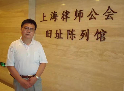律师.jpg