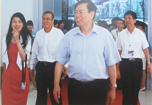 张德江.jpg